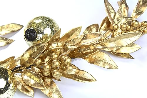 Gold Bay Leaf Garland with Gold Berries