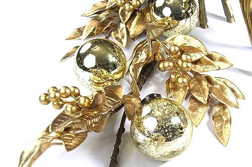 Gold Bay Leaf Garland with Gold Berries